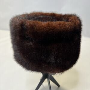 Neiman Marcus Mink Fur Hat Brown Russian Pillbox Inside Measurement 21 In.